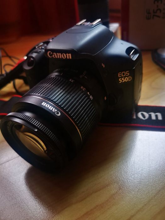 Фотоапарат Canon