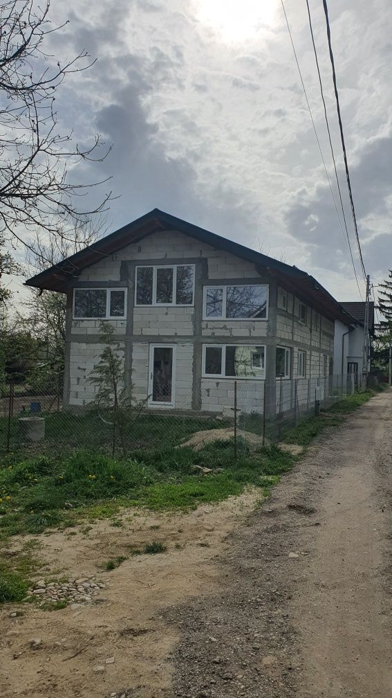 Casa de vanzare în Răzvad - Valea Voievozilor