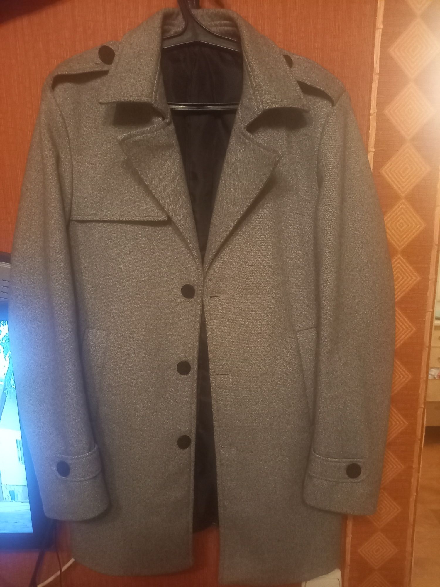 Пальто мужской 48 размер