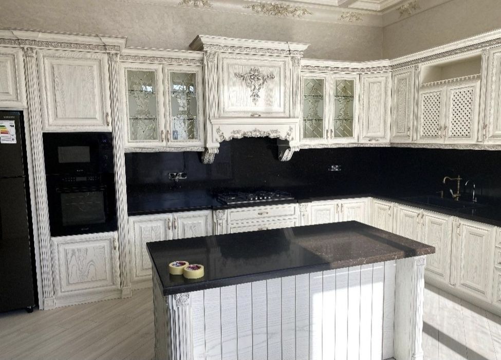 Oshxona mebeli ( kuxna), shkaf, prihoja,