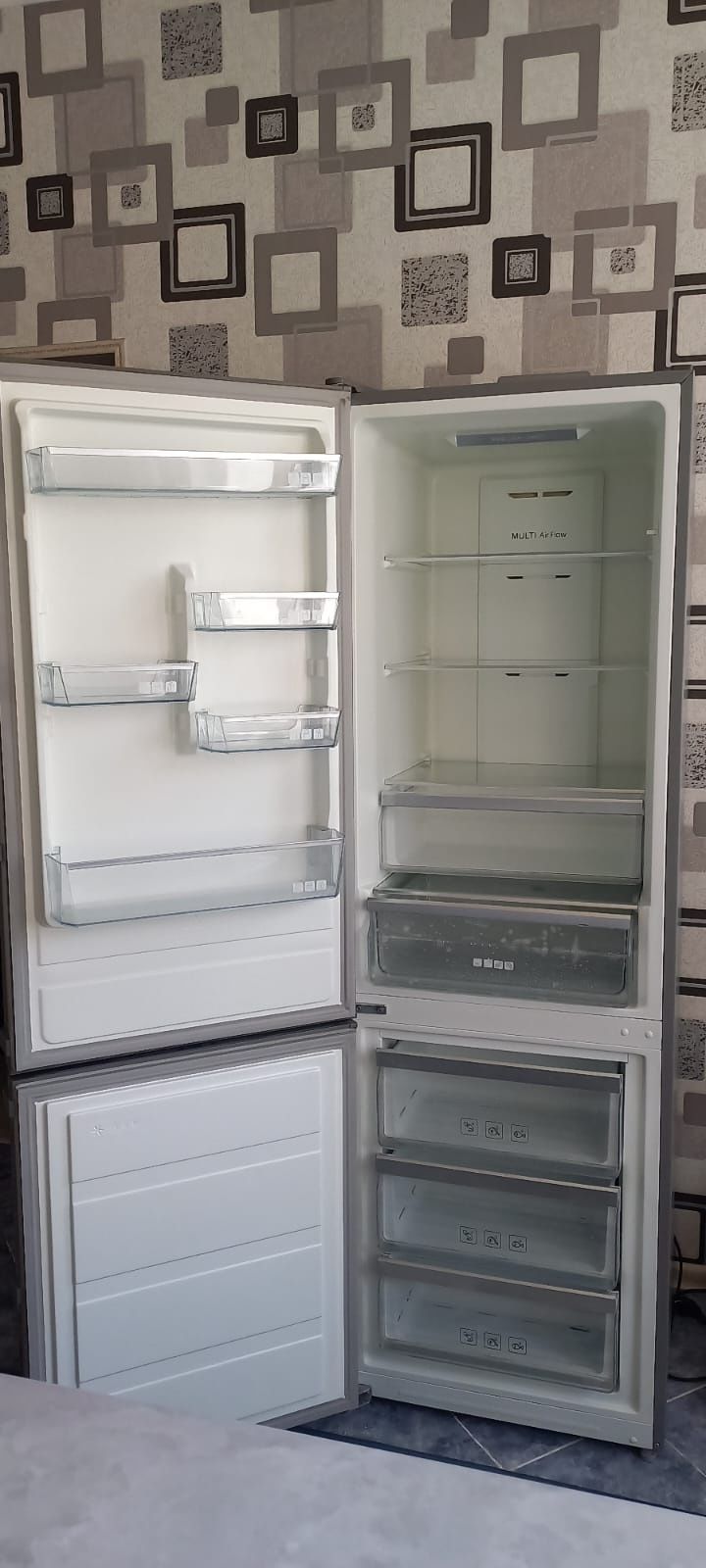 Midea холодилник