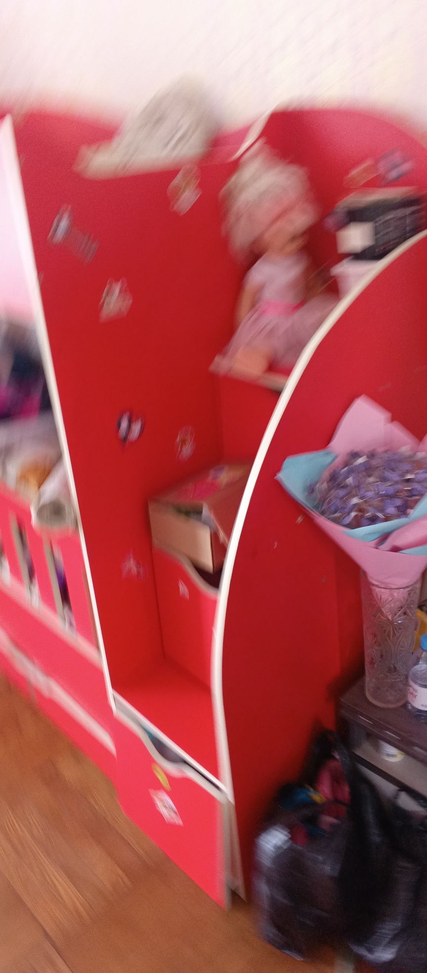 Продам детскую двухъярусную кровать