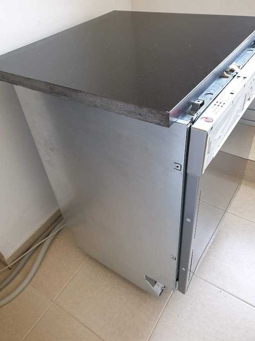 Miele - Auto Open - QuickPowerWash - Съдомиялна - Пълно Вграждане 60см