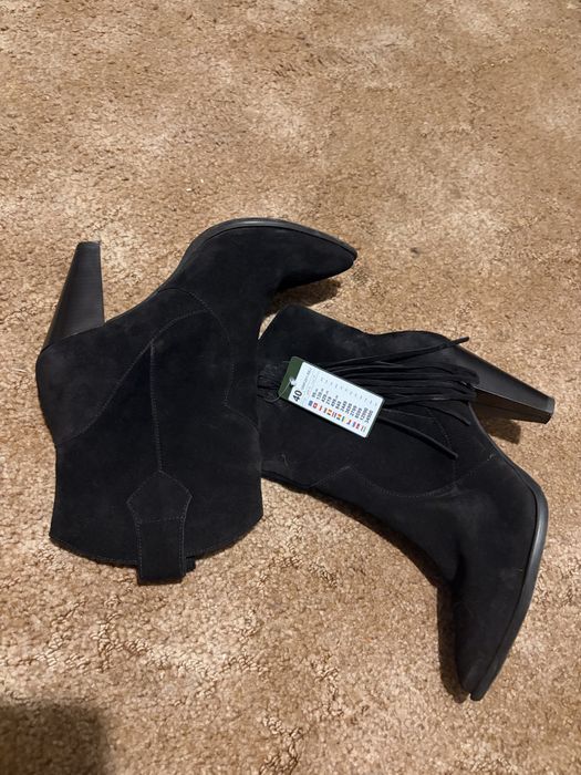 Botine Gino Rossi aproape noi