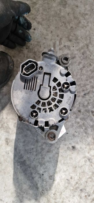 Alternator Kia Sorento Hyundai Santa Fe Euro 5 cod 37300-2F100