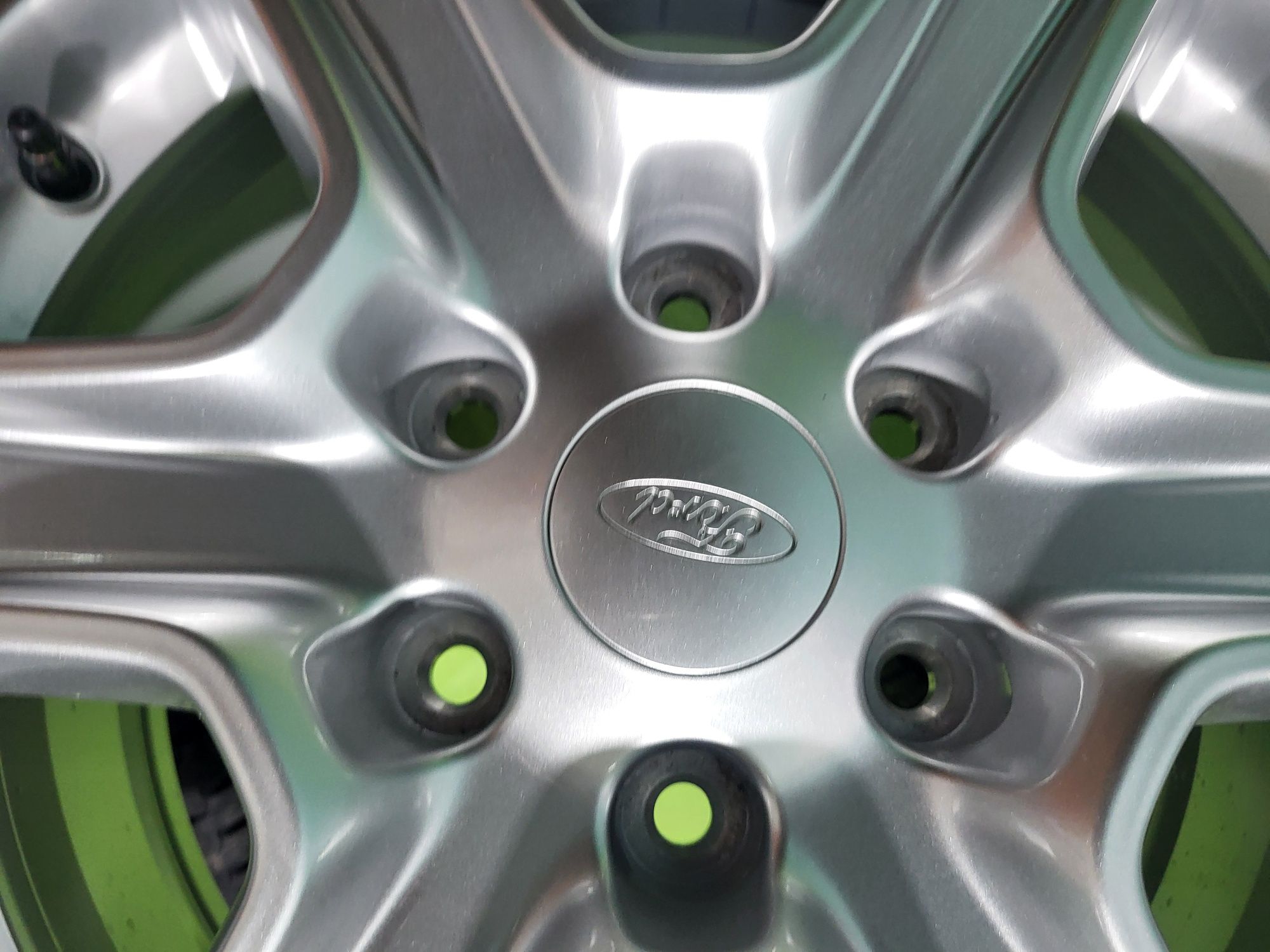 17 6x139.7 Ford Ranger лети джанти 6х139.7 265/65/17 Nokian