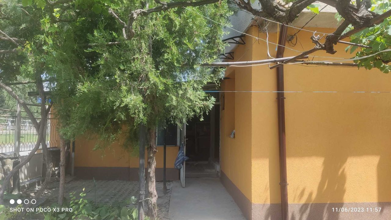 Продава се Етаж от къща в с. Гара Елин Пелин, Област София-област - 80 кв.м за 2000 €/кв.м - Снимка #1