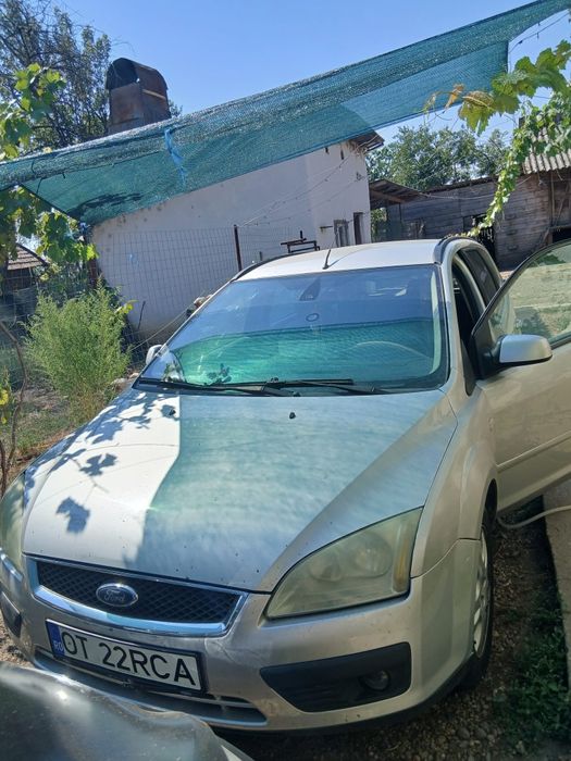 Vând Ford Focus 1.6 tdci