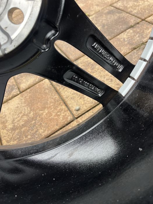 O 1 bucata  Janta spate  originala Mercedes Amg e w213