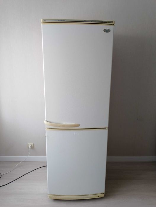 Продам холодильник в рабочем состоянии. Отменное качество!