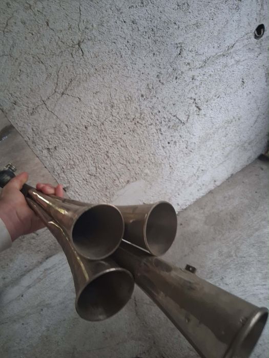 Фанфар духов инструмент