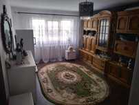 Vand apartament cu 3 camere
