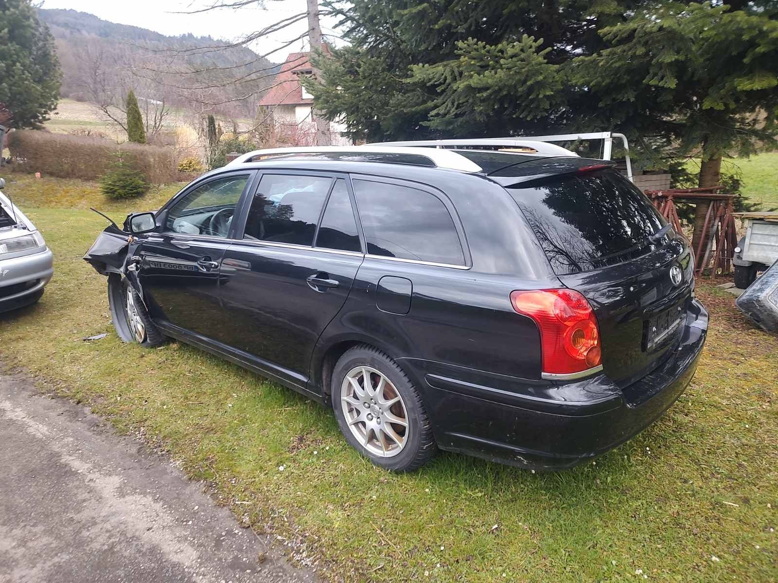 Toyota Avensis 2.0 116