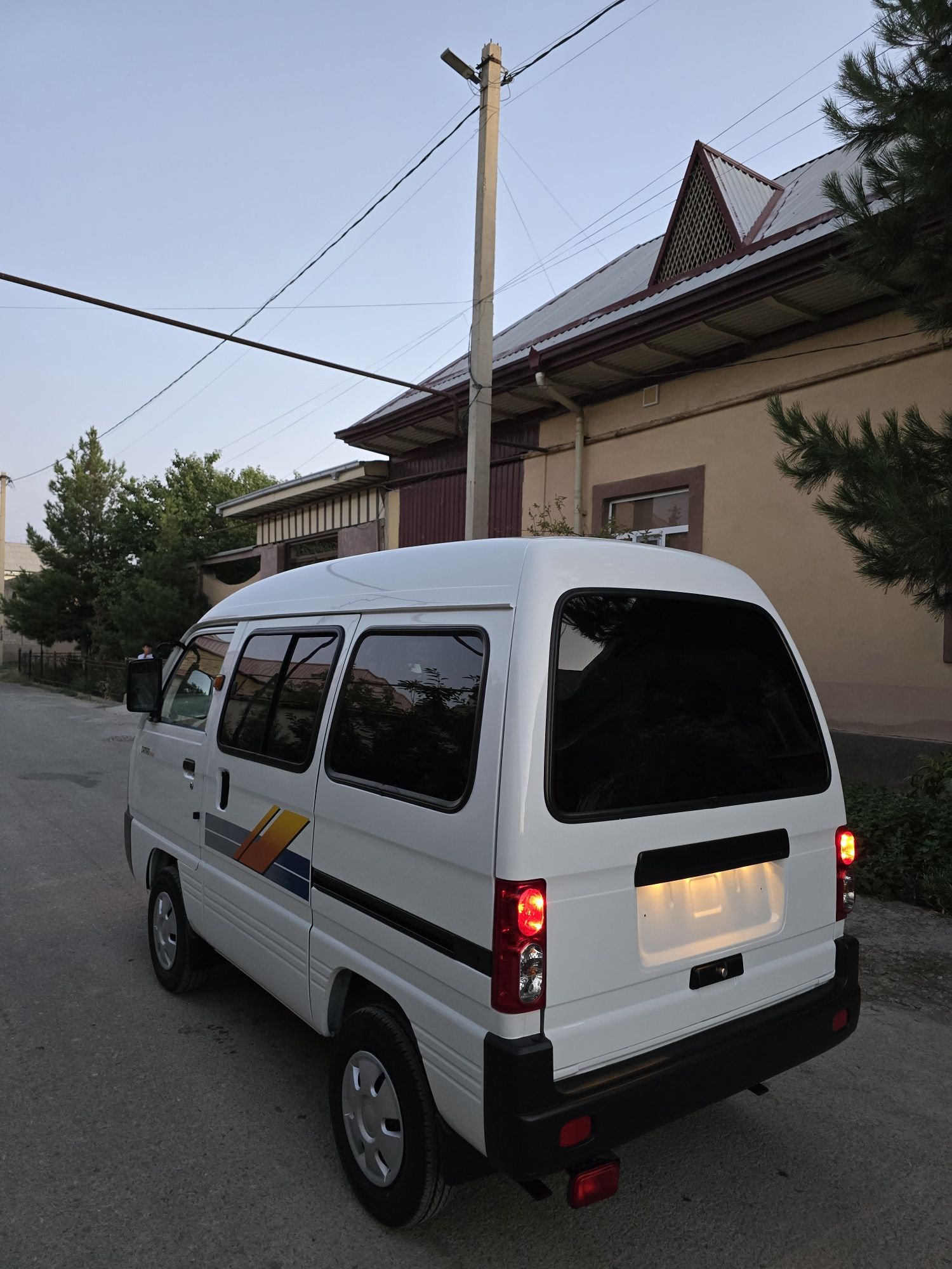 Yangi damas sotiladi 600km yurgan hali