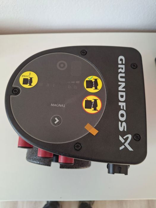 Vând pompa Grundfos