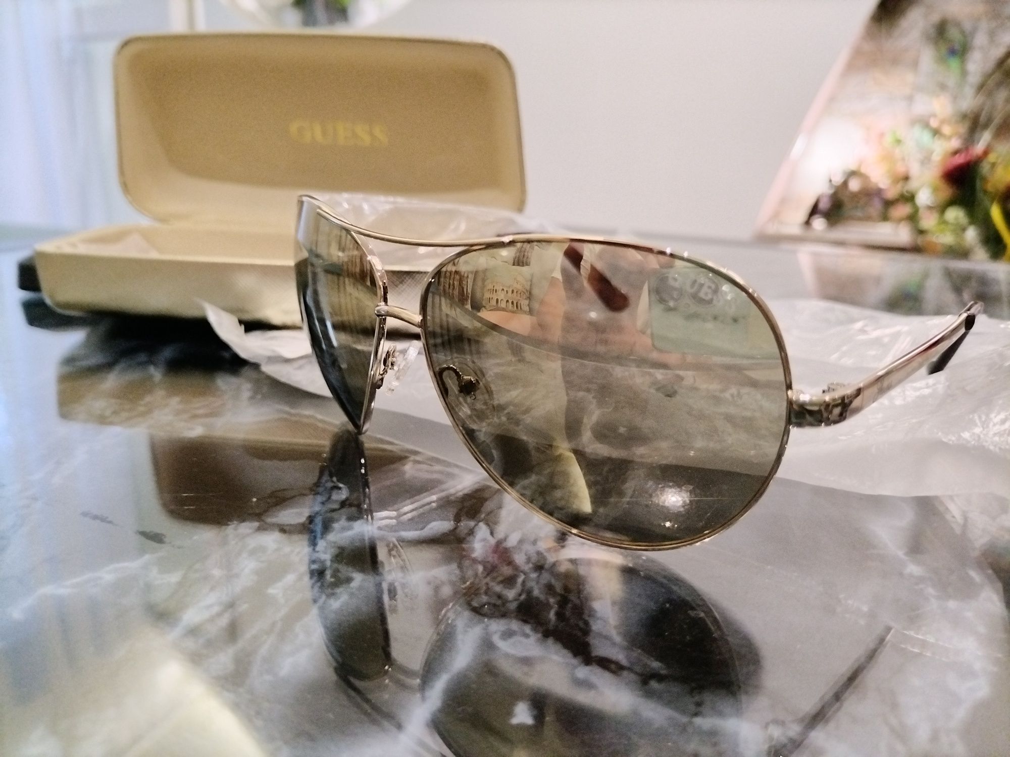 Дамски слънчеви очила Guess