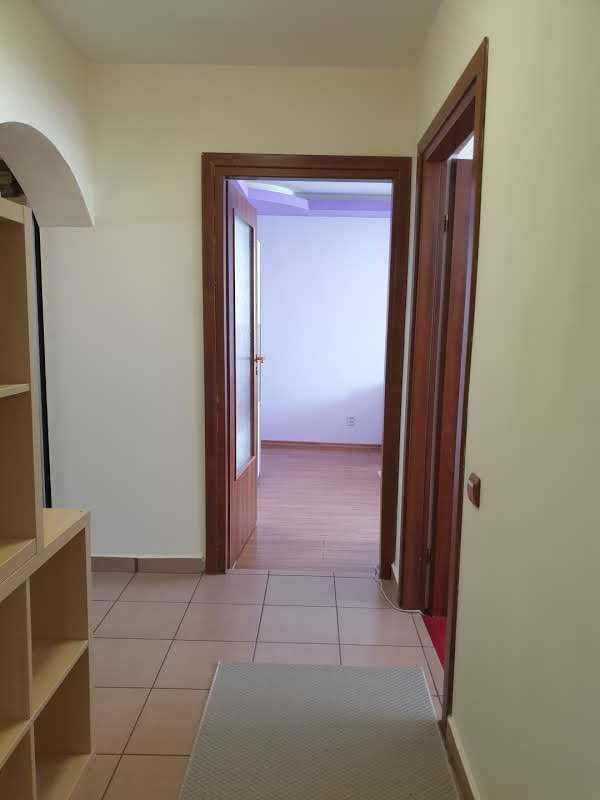 Apartament decomandat cu 3 camere