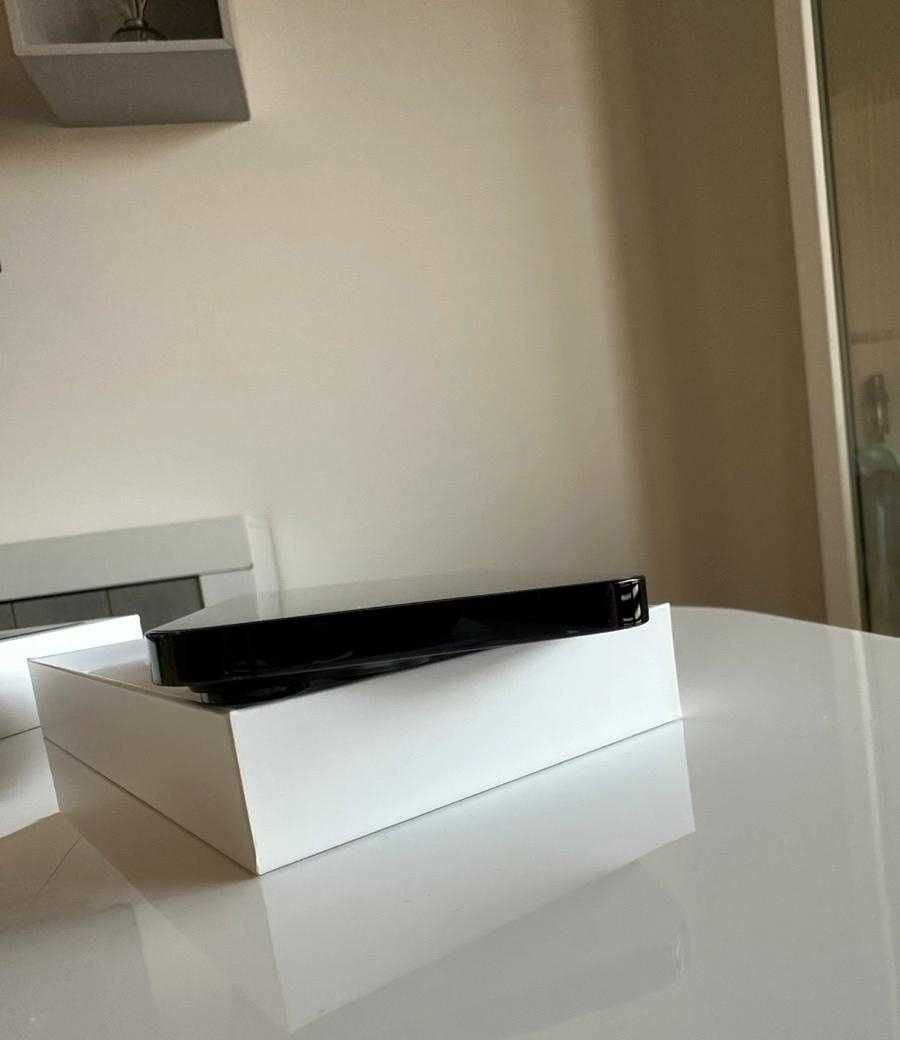 iPhone 15 pro Max 100% bacterii