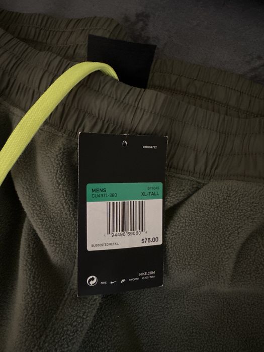 Pantaloni de trening Nike ,adusi din State,cu eticheta