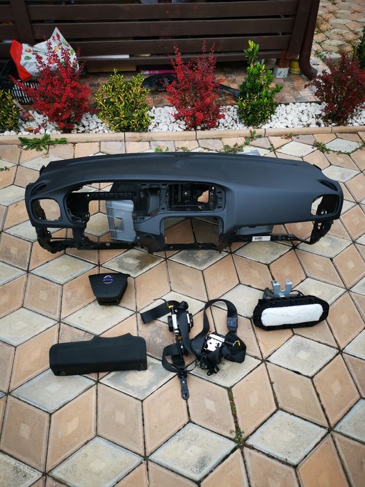 Kit airbag plansa bord centuri volan pasager volvo v40