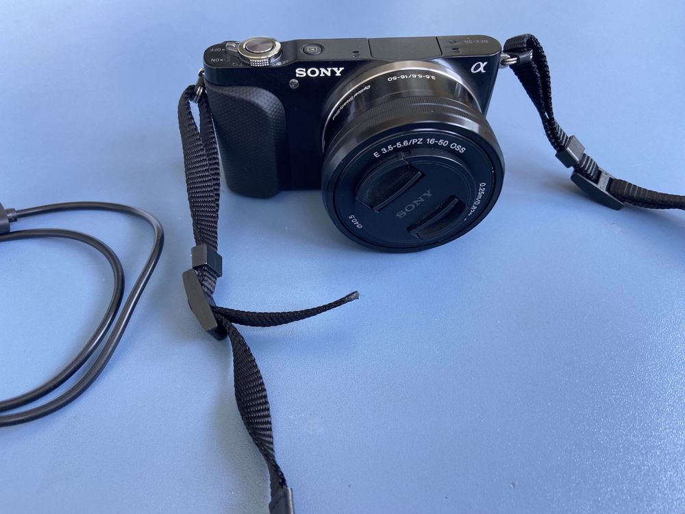 Sony Nex 3 с обектив 16 - 50 мм