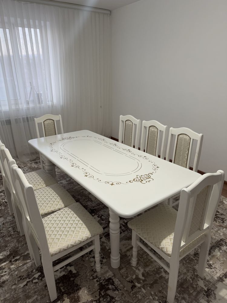 Продам стол и стулья