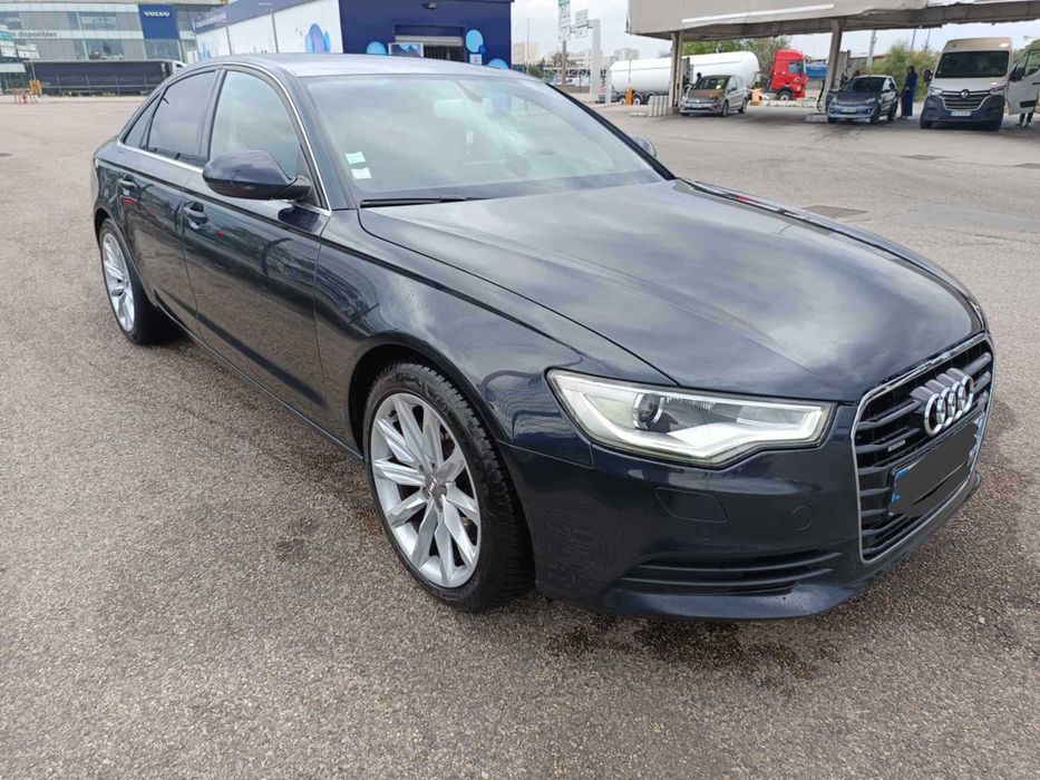 Vând Audi A6 2011 3.0