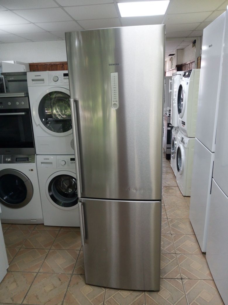 Иноксов комбиниран хладилник с фризер Сименс Siemens total no frost