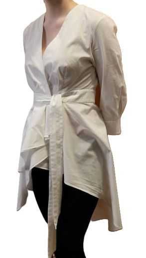 Bluza alba eleganta de la Zara mar XS