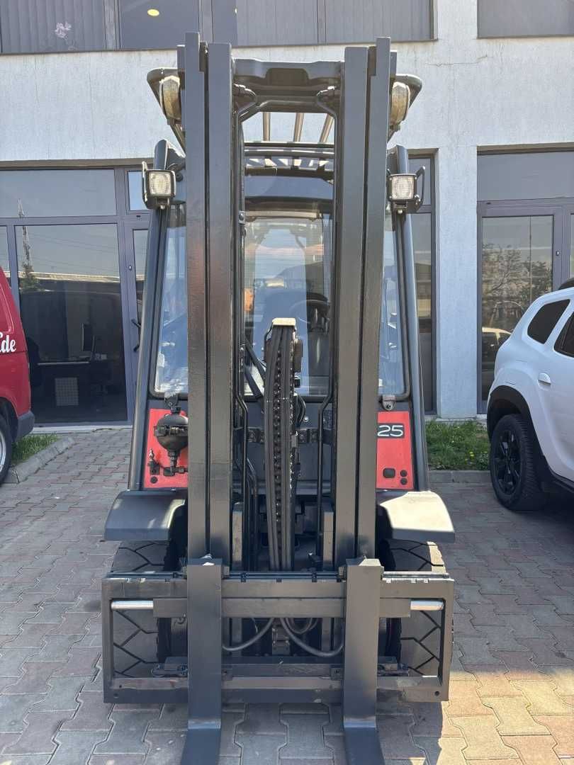 Stivuitor - Motostivuitor Linde Evo H25T-01 Cabină An fabricație 2012