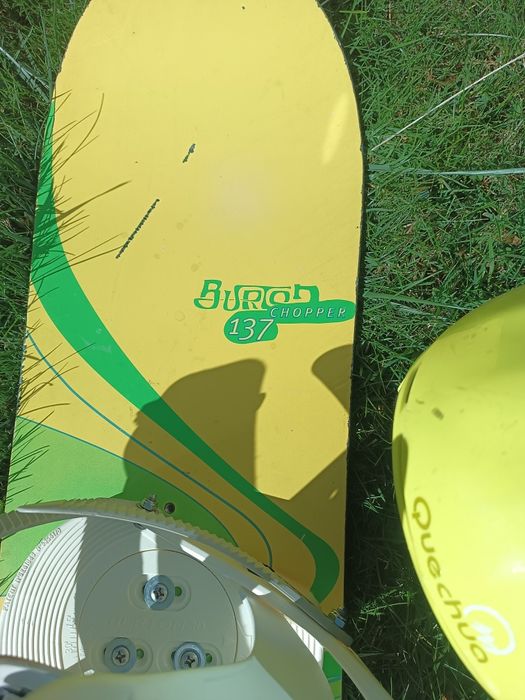 Комплект сноуборд Burton, автомати, обувки и каска