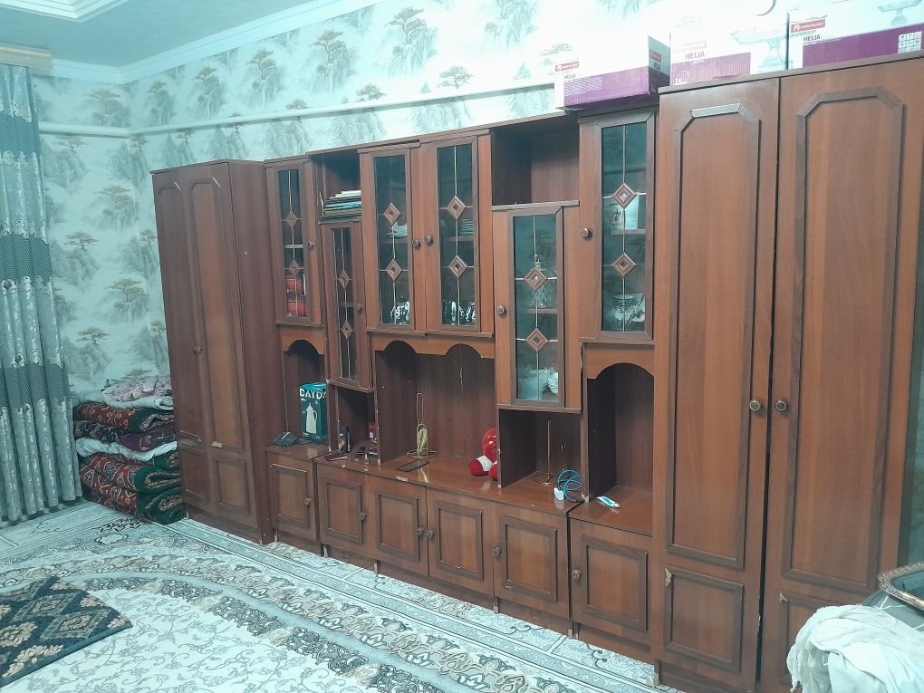 Стенка (с платяным шкафом