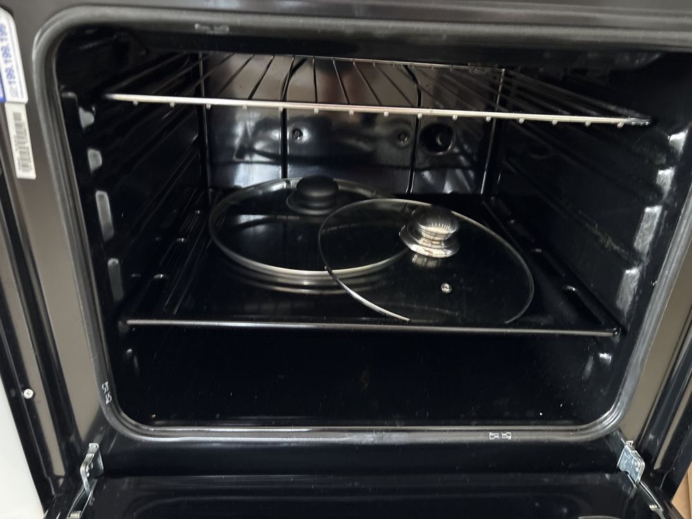 Продавам кухня 210 см