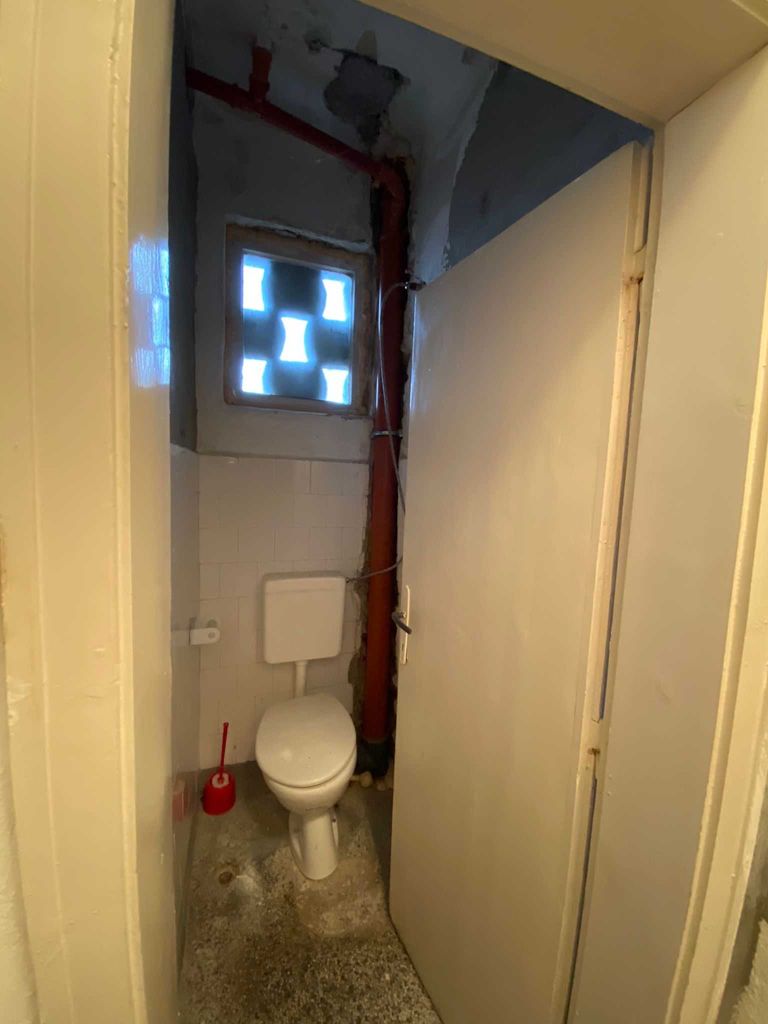 Продава се Тристаен апартамент в Айтос - 100 кв.м за 1000 €/кв.м - Снимка #11
