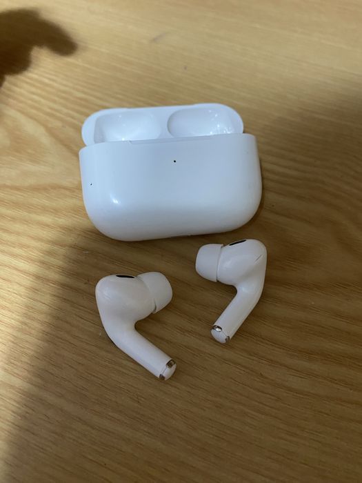 Casti tip airpods