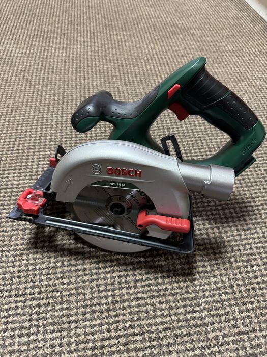 Circular BOSCH PKS 18 Li 18V cu incarcator si acumulator 2.5 Ah NOU