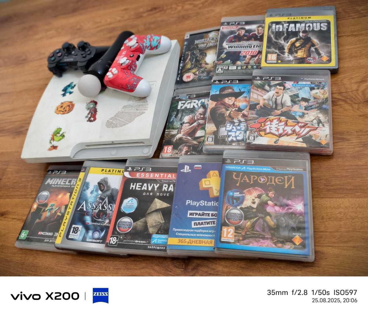 Пластейшн 3 продается 11 игра есть и 2 джостика