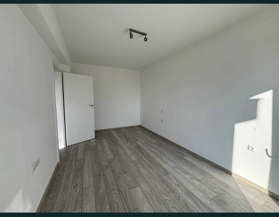 Vand apartament 2 camere, confort 1, etaj 6,(10) bloc nou, Maurer!