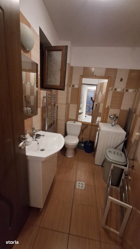 apartament la casa living , 2 dormitoare 2 bai sararie lic eminescu