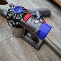 Aspirator Dyson V8