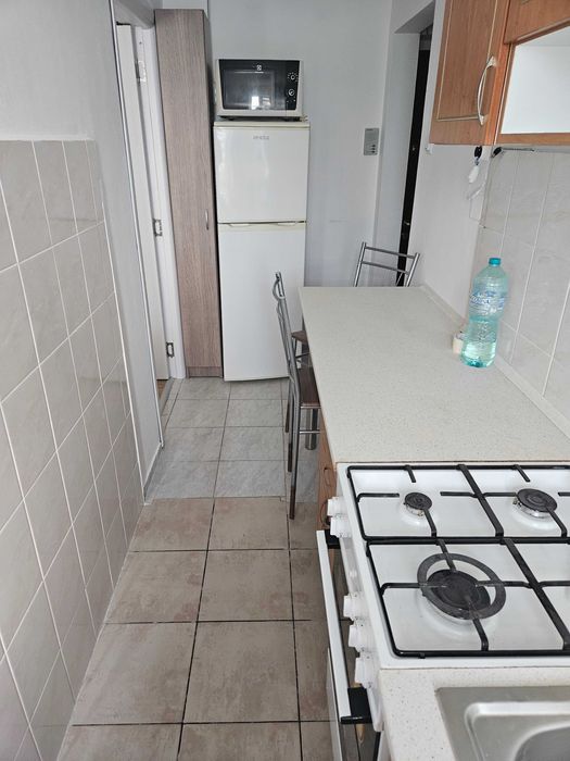 Inchiriez Apartament 2 Camere + Loc de Parcare