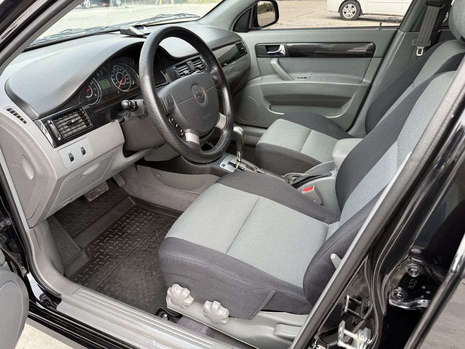 Gentra 2021 год, пробег 23000, автомат, люк, цвет черный