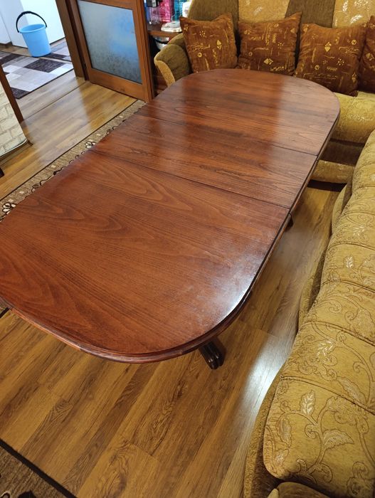 Холна маса Ралица от естествен орех