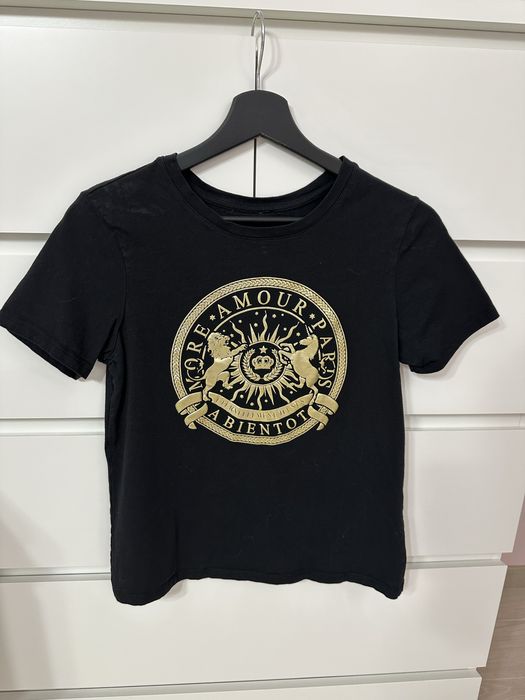 Тениски модерни с къс ръкав