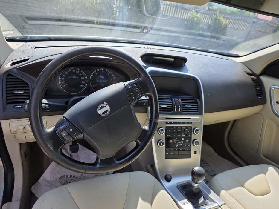 Volvo xc60 an 2010 motor 2,4 d  4x4 posibilitatea rate trasp .gratuit