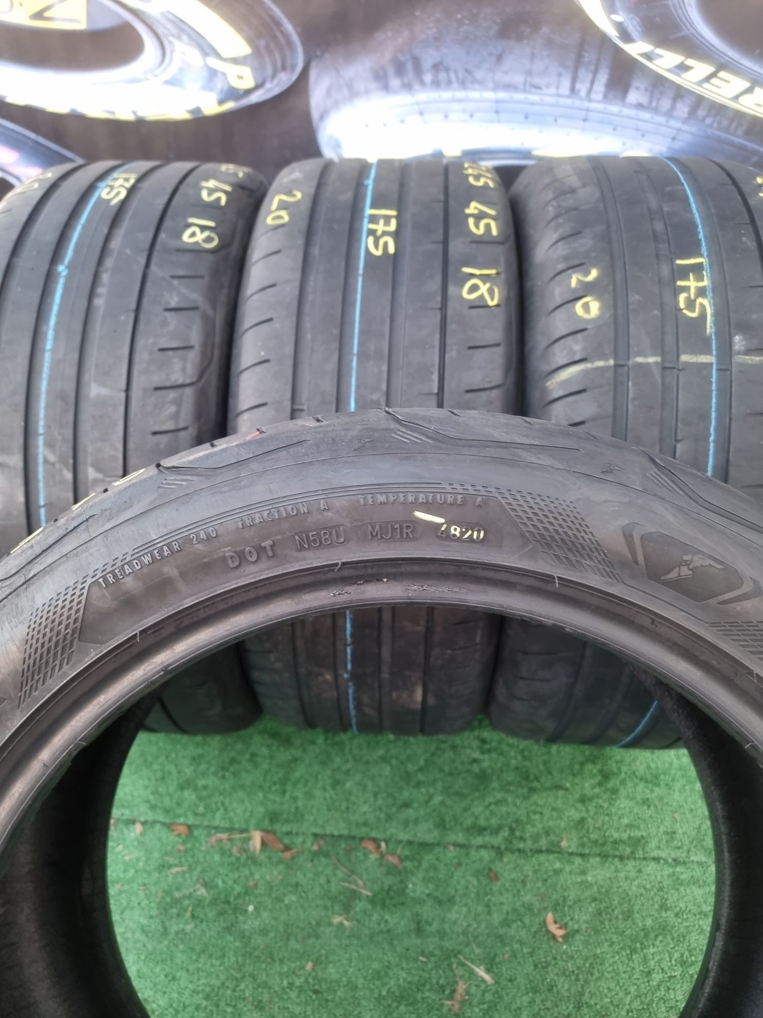 245.45.18 goodyear doua buc