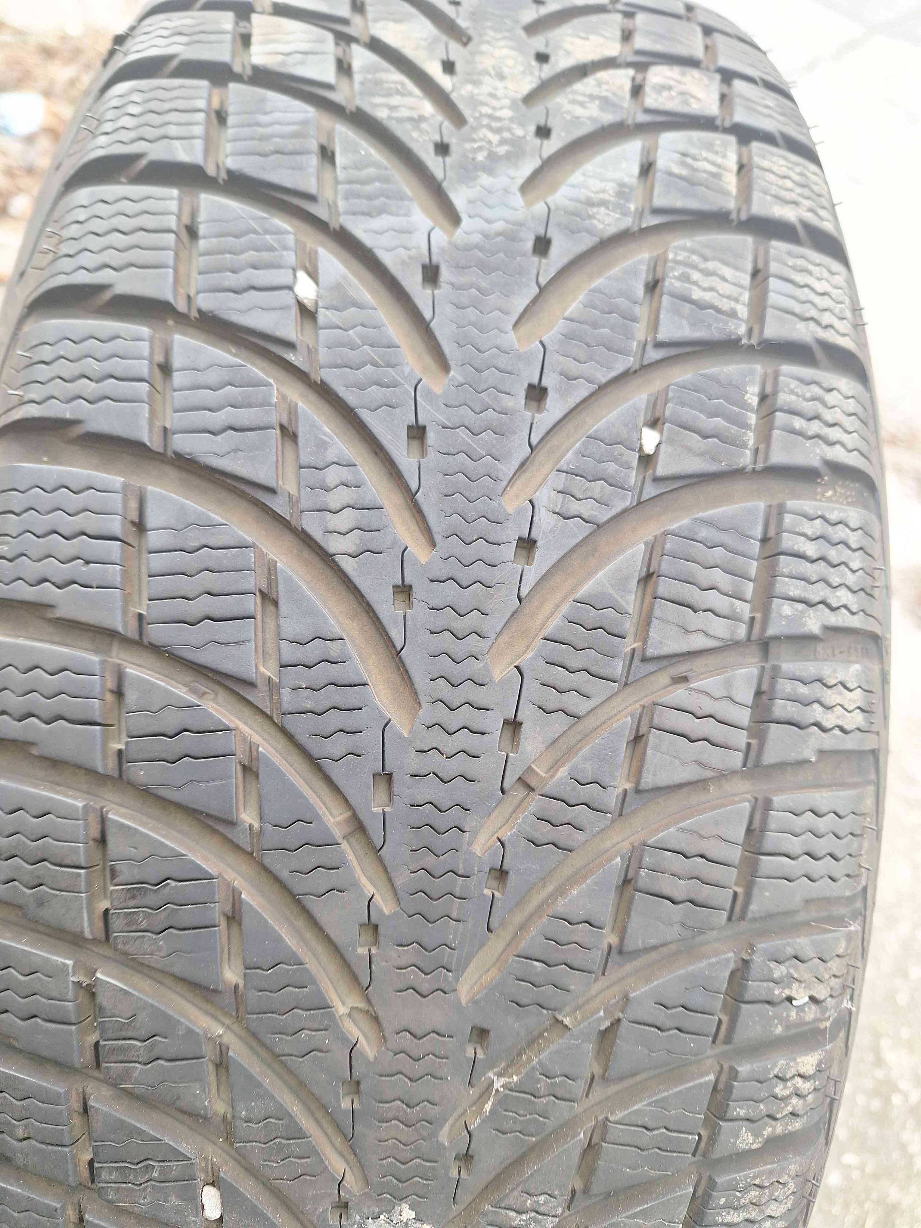 215/70/16 Michelin Latitude Alpin 4бр зимни гуми за джип/ SUV