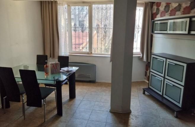 Дава се под наем Тристаен апартамент в София, Лозенец - 86 кв.м за 650 € - Снимка #2