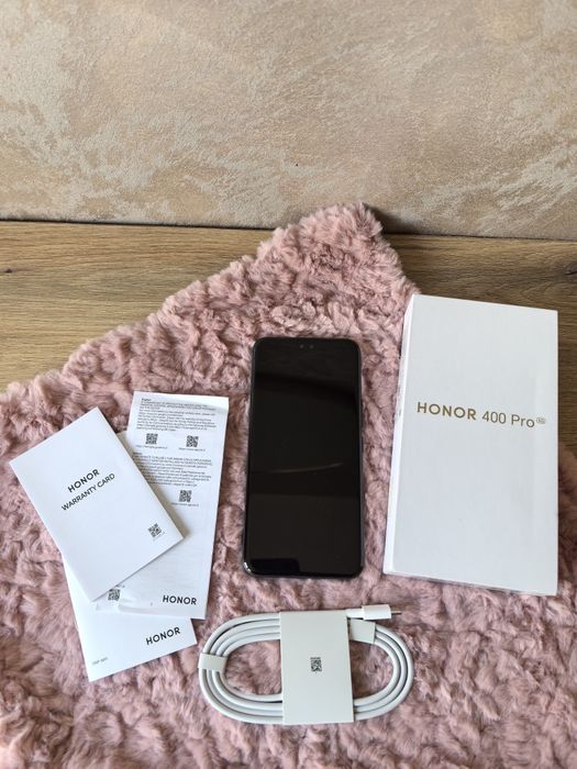 В гаранция от Технополис Honor 400 pro!