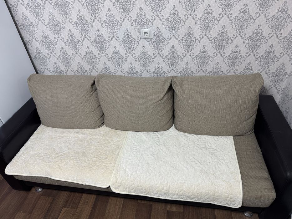 Продам диван 2.30 х 1.0